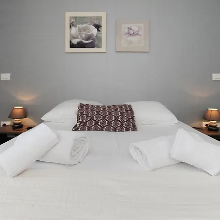 Appartement Easy Flat Five Stars Holiday House *