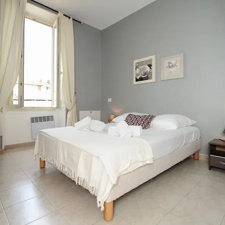 Easy Flat Five Stars Holiday House Nice