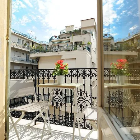 Easy Flat Five Stars Holiday House * Nice